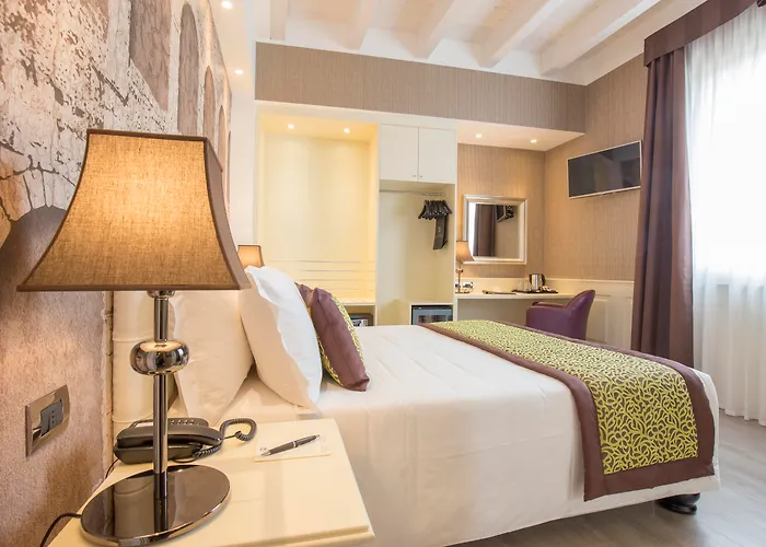 מלון San Pietro 4*